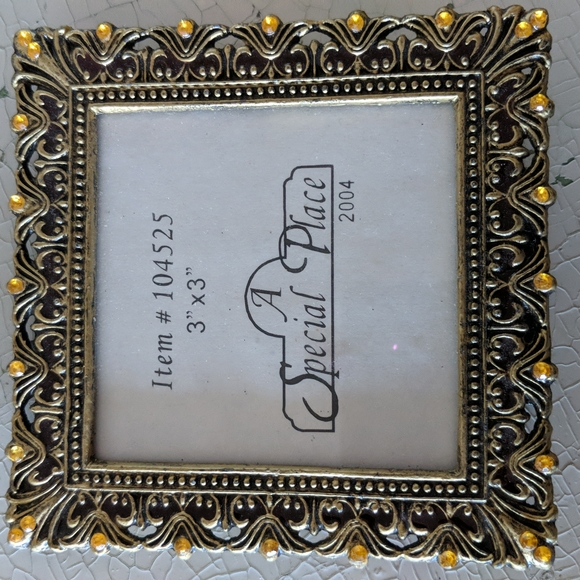 Metal picture frame with yellow stones, glass/picture size 3"x3" - Picture 2 of 8